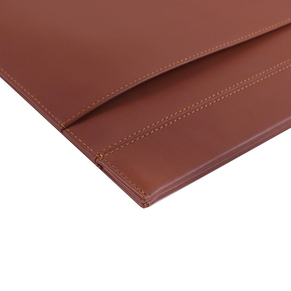 Чехол кожаный Bustha Compact Sleeve для MacBook Air/Pro 13" (2018/22). Цвет: коричневый
