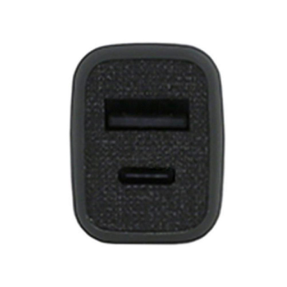 Автомобильное зарядное устройство Uniq Votra Duo P30 USB-C PD 18W + USB-A. Цвет: чёрный