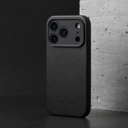 Чехол Native Union ACTIVE CASE с MagSafe для iPhone 17 Pro. Цвет: черный