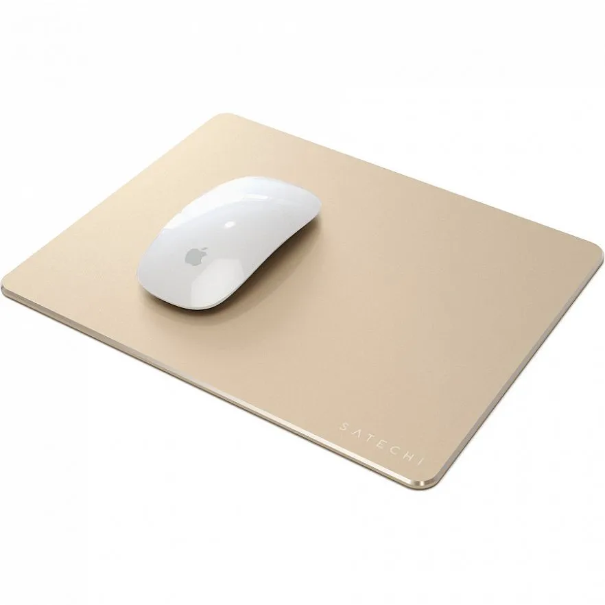 Коврик Satechi Aluminum Mouse Pad для компьютерной мыши. Материал алюминий. Цвет золотой